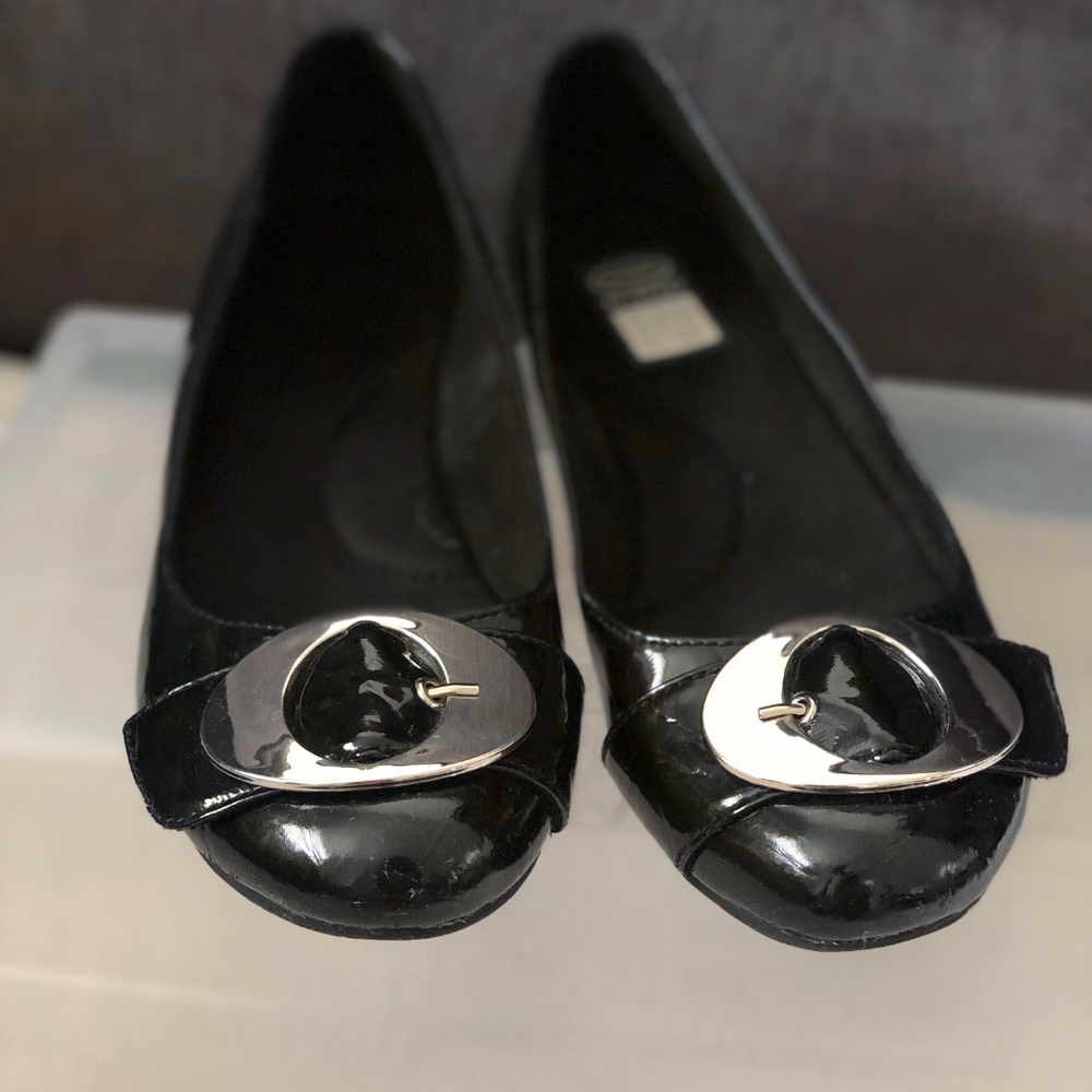Dr. Scholl's Black patent leather flats, size 7